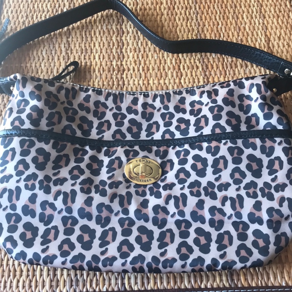 Tommy Hilfiger Shoulder handbag - NWOT.